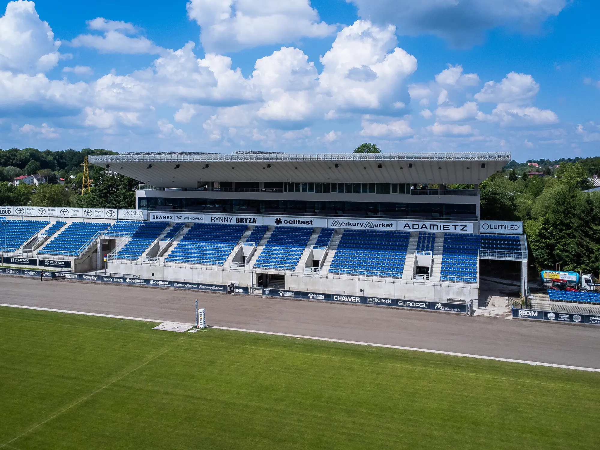 Trybuna stadionu miejskiego